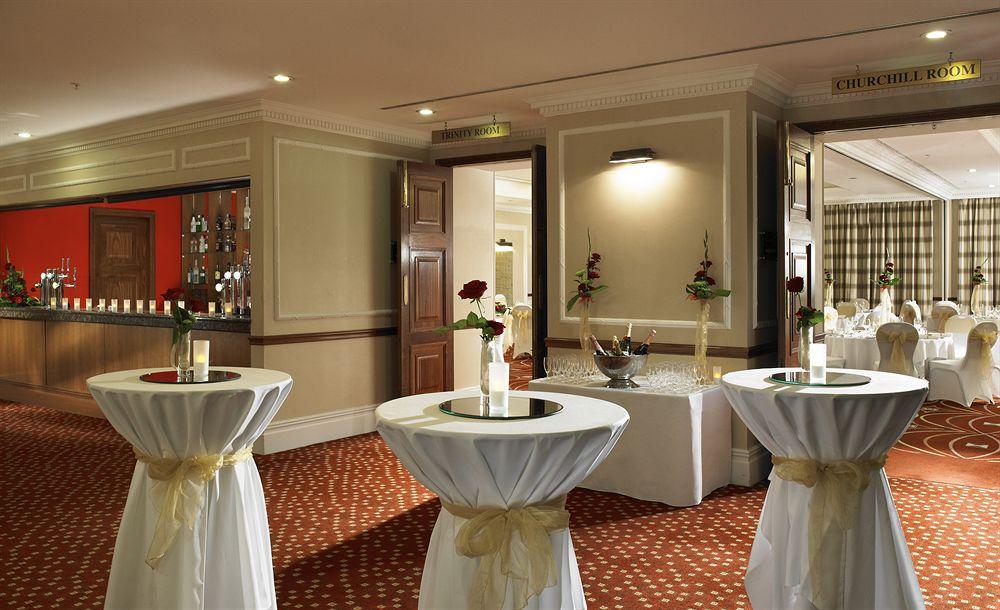 Delta Hotels By Marriott Хантингдон Экстерьер фото