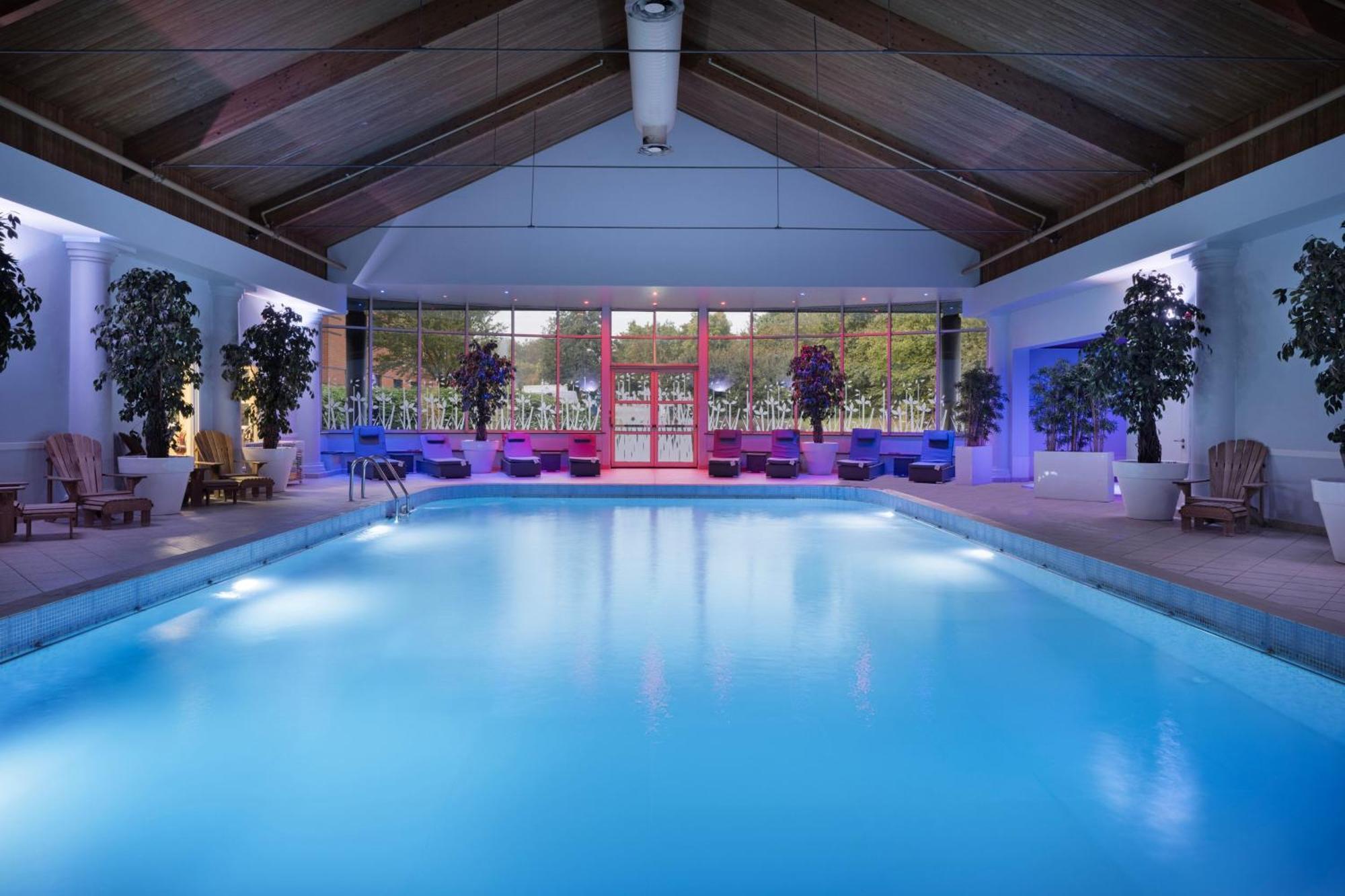 Delta Hotels By Marriott Хантингдон Экстерьер фото