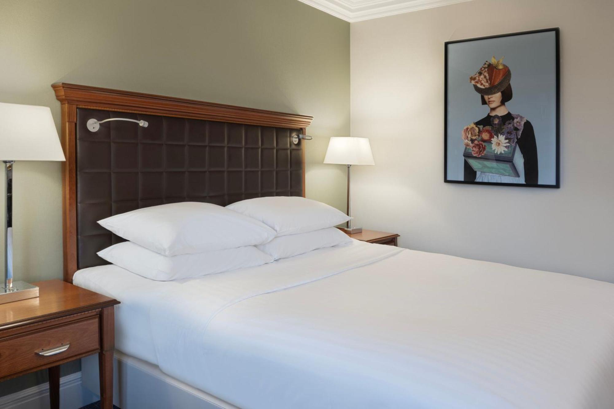 Delta Hotels By Marriott Хантингдон Экстерьер фото