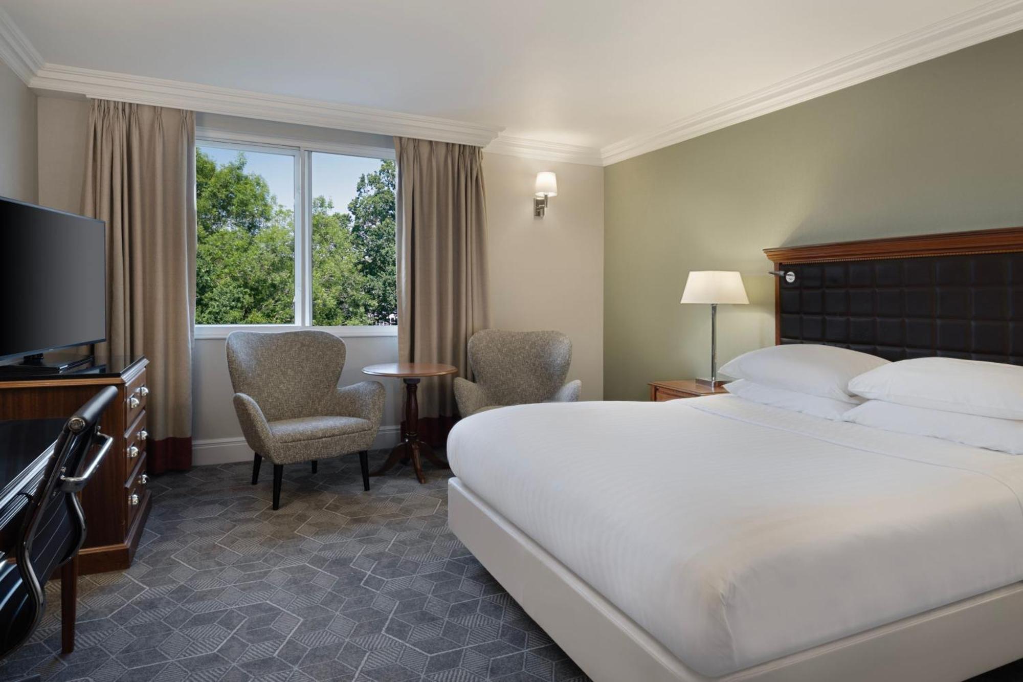 Delta Hotels By Marriott Хантингдон Экстерьер фото