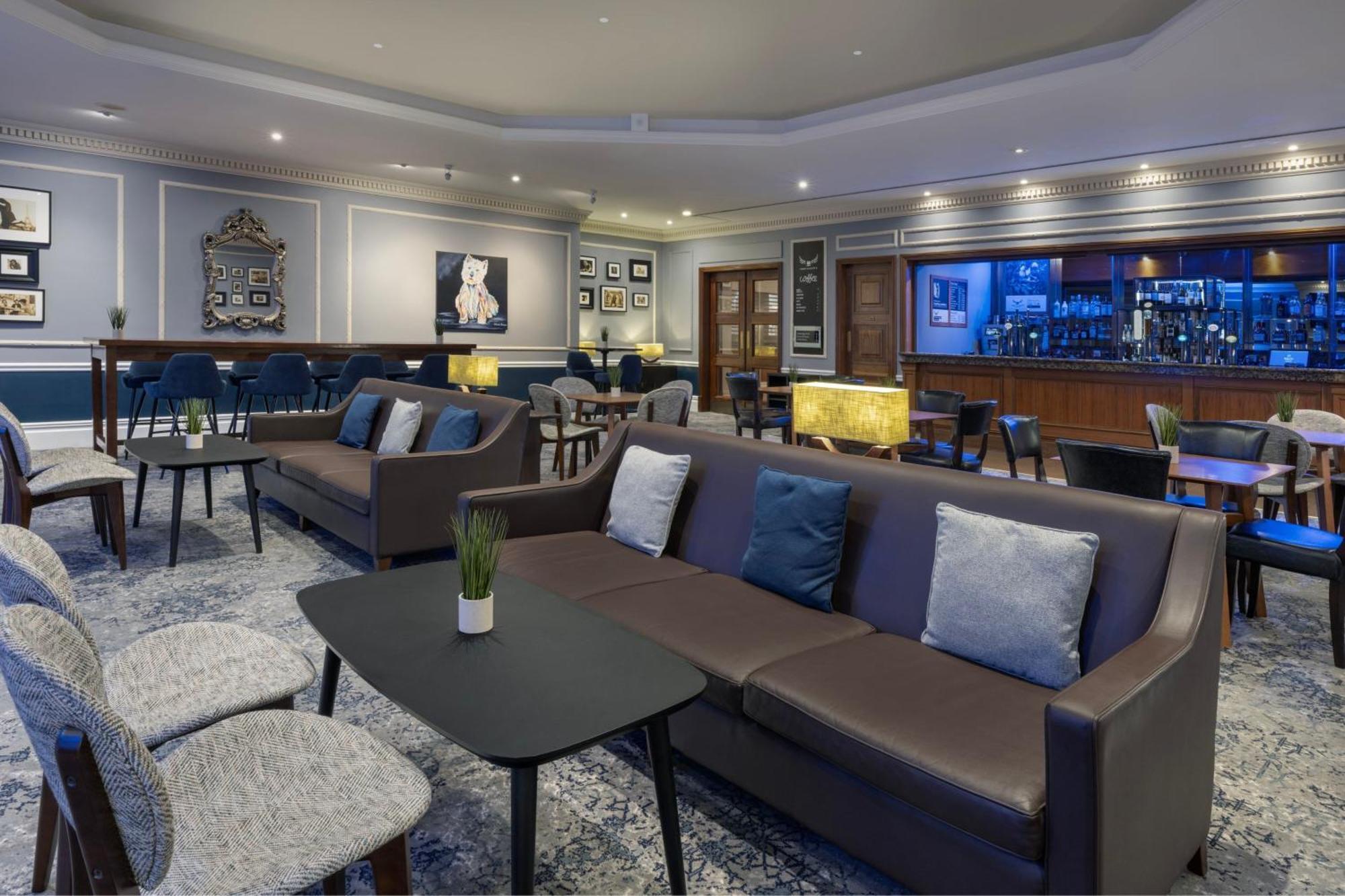 Delta Hotels By Marriott Хантингдон Экстерьер фото