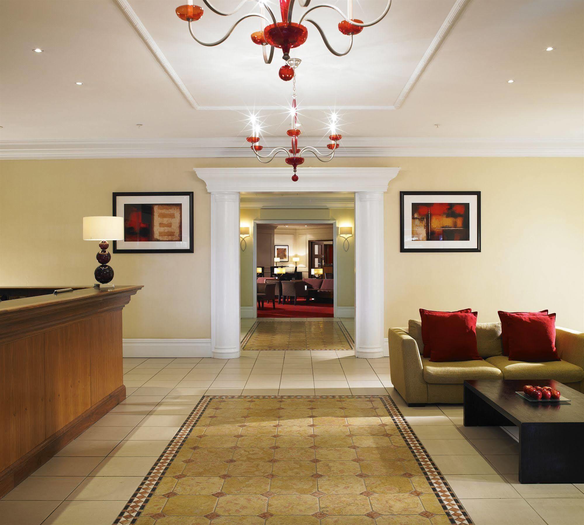 Delta Hotels By Marriott Хантингдон Экстерьер фото